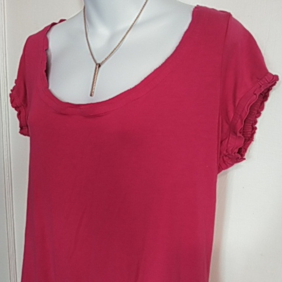 🛍BUNDLE ONLY🛍INC LADIES FUSCHIA SHORT SLEEVE TOP - Picture 2 of 9